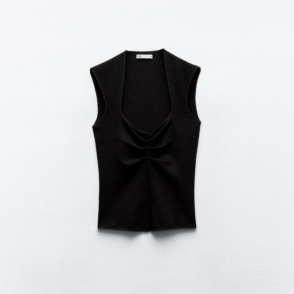 Black Zara top